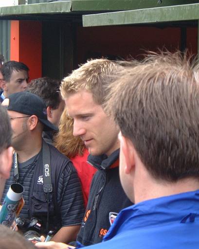0005 Neil Hodgson.jpg - Neil Hodgson at Pit lane walkabout